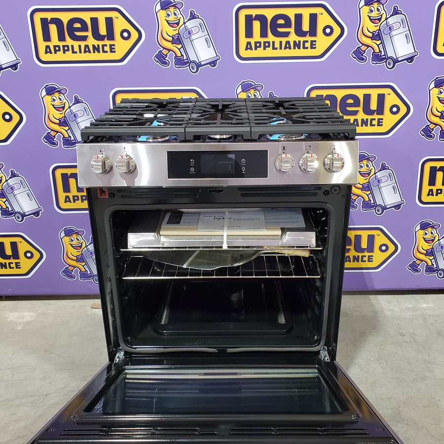 Frigidaire Gallery Stone-Baked Pizza 5 Burners 6-cu ft Air Fry Convection Oven Slide-In Natural Gas Range in Smudge-Proof Stainless Steel 20531SD500 - GCFG3070BF - Scratch & Dent (Minor)