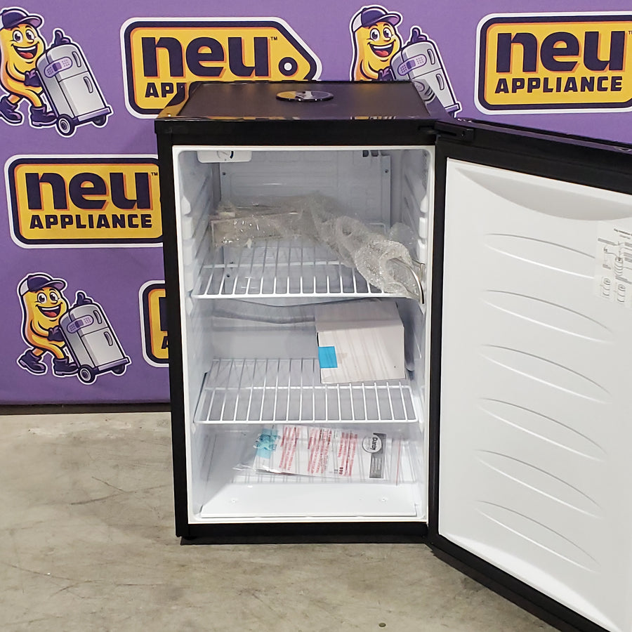 Danby 5.4 cu. ft. Single-Tap Keg Cooler in Stainless Steel 6SD147 - DKC054A9SLDB - Open Box
