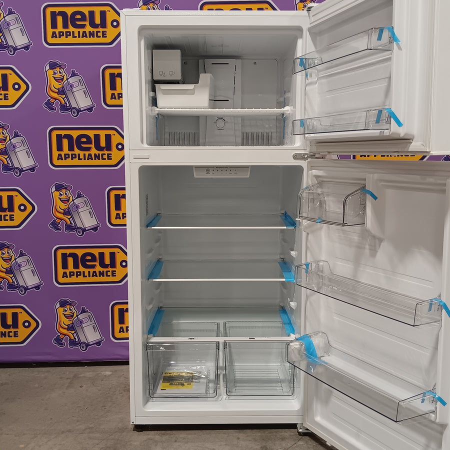 Kenmore 72312 18.1 cu. ft. Top Freezer Refrigerator with Icemaker in White 25CR145 - 89972312320 - Scratch & Dent (Minor)