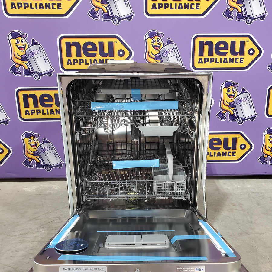 ASKO Dishwasher in Stainless Steel with Super Cleaning System™ and 8 Steel™ 11112SD69 - DBI663THS - Open Box