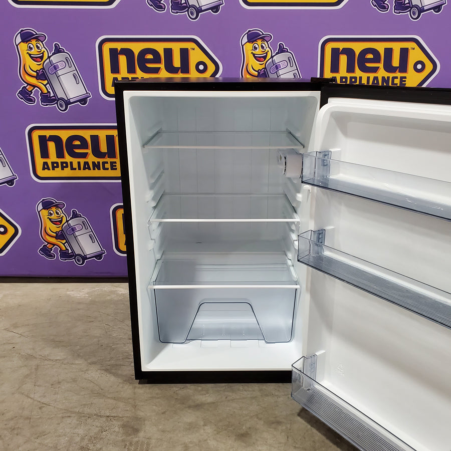 Vissani 4.3 cu. ft. Mini Refrigerator in Stainless Steel, ENERGY STAR 251310SD876 - HVAR43GSE - Scratch & Dent (Major)