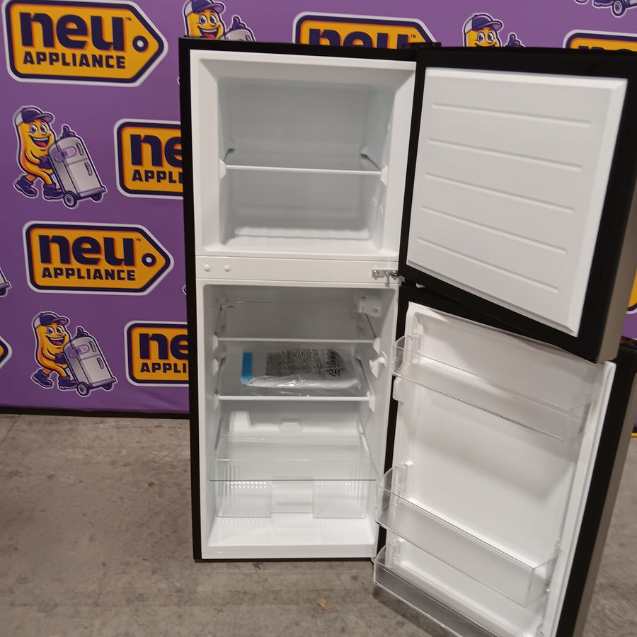 Vissani 4.5 cu. ft. Mini Refrigerator in Stainless Look with Glass Shelves, Top Freezer, and Energy Efficiency MDCM45SS5 - Scratch & Dent (Major)