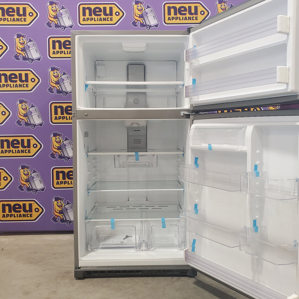 Pictures of Whirlpool 21.3-cu ft Top-Freezer Refrigerator Monochromatic Stainless Steel- WRT511SZDM-Scratch and Dent - (Minor) - Neu Appliance Outlet - Discount Appliance Outlet in Austin, Tx