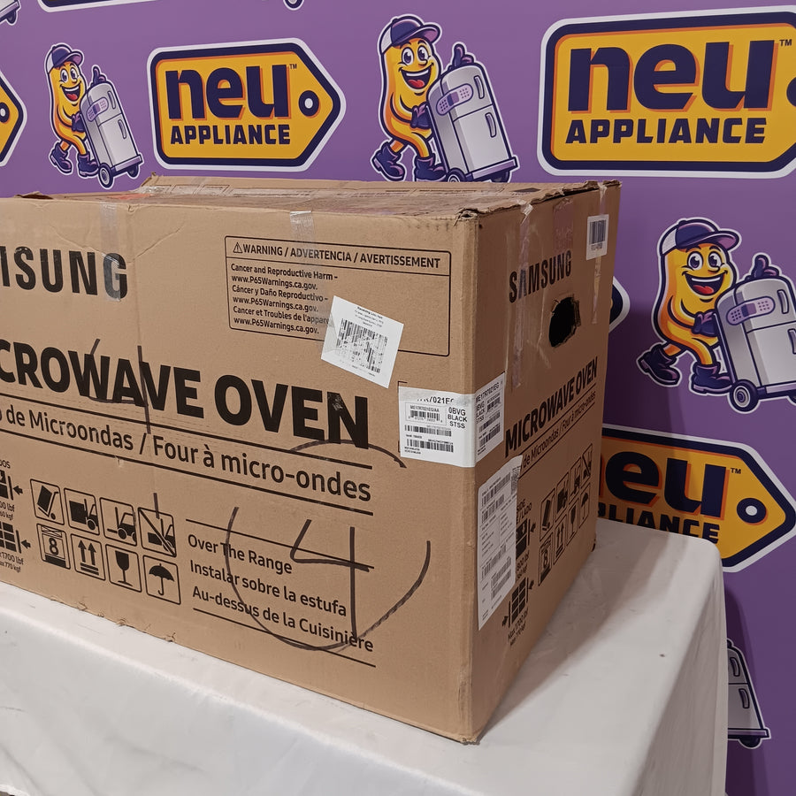 Samsung Bespoke 1.7-cu ft Over-the-Range Microwave in Fingerprint Resistant Black Stainless Steel ME17R7021EG - New in Box