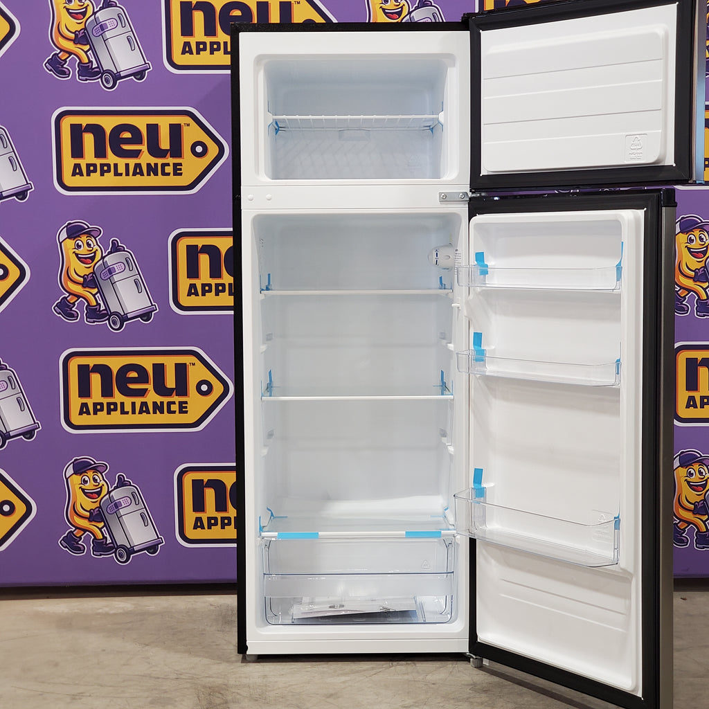 Pictures of Vissani 7.1 cu. ft. Top Freezer Refrigerator with Adjustable Shelf in Stainless Steel MDFF7SS - Scratch & Dent (Minor) - Neu Appliance Outlet - Discount Appliance Outlet in Austin, Tx