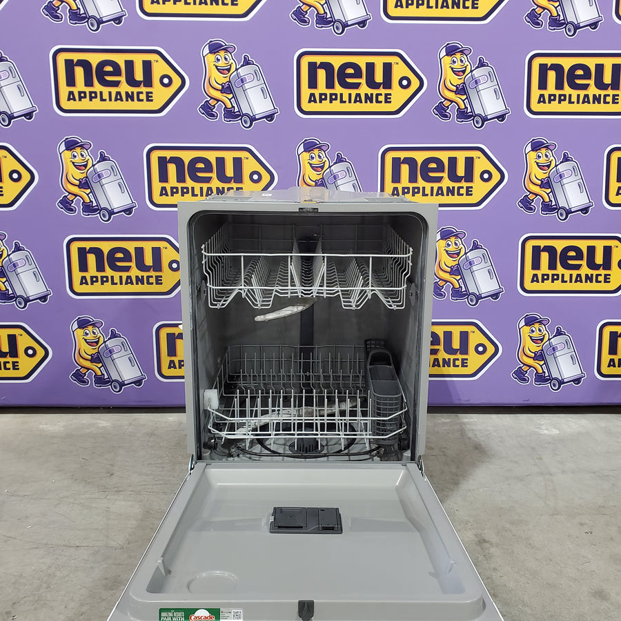 GE Dishwasher with Front Controls with Sanitize, Dry Boost, 55 dBA in White 25139SD783 - GDF450PGRBB - Open Box