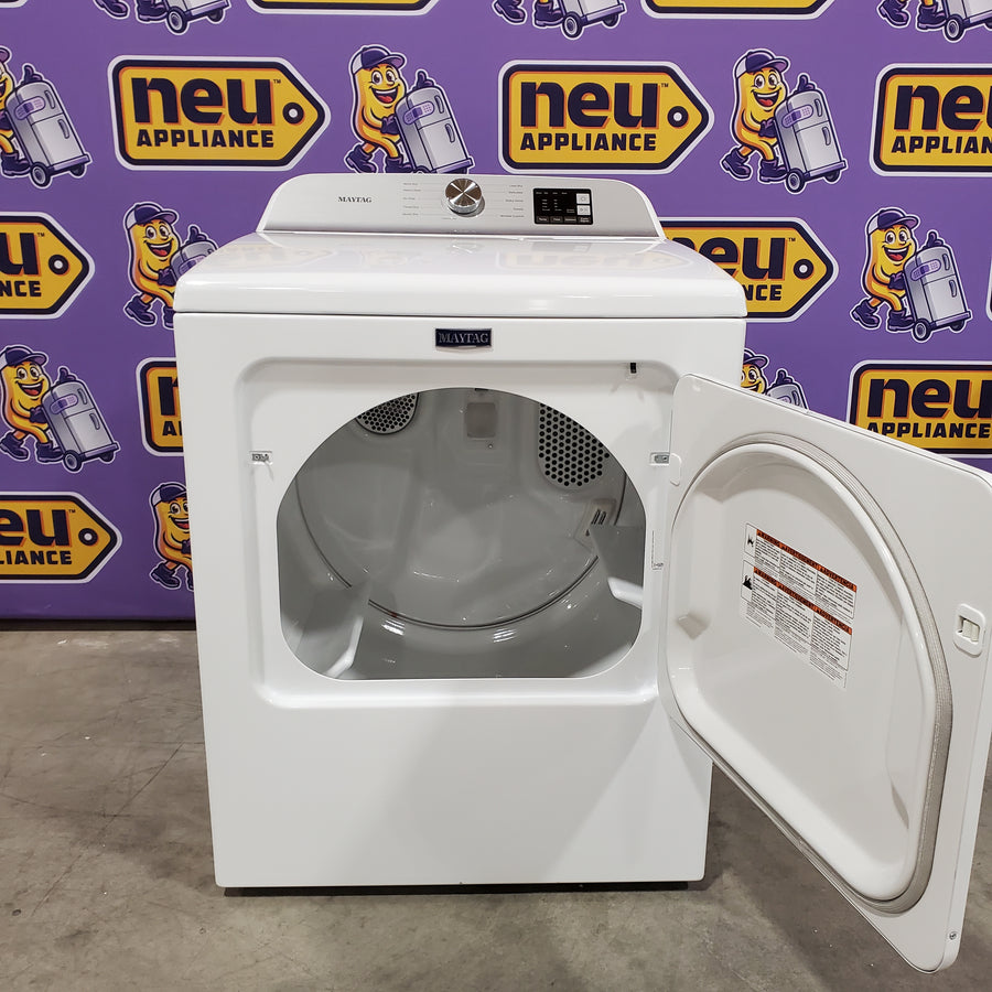 Maytag 7.0 cu ft Electric Dryer with Moisture Sensing and Quick Dry Cycle 30132SD65 - MED6200KW - Scratch & Dent (Minor)