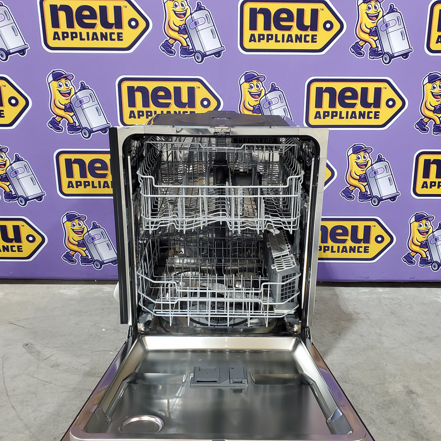 GE® ENERGY STAR® Top Control with Stainless Steel Interior Dishwasher with Sanitize Cycle 25138SD765 - GDT670SMVES - Open Box