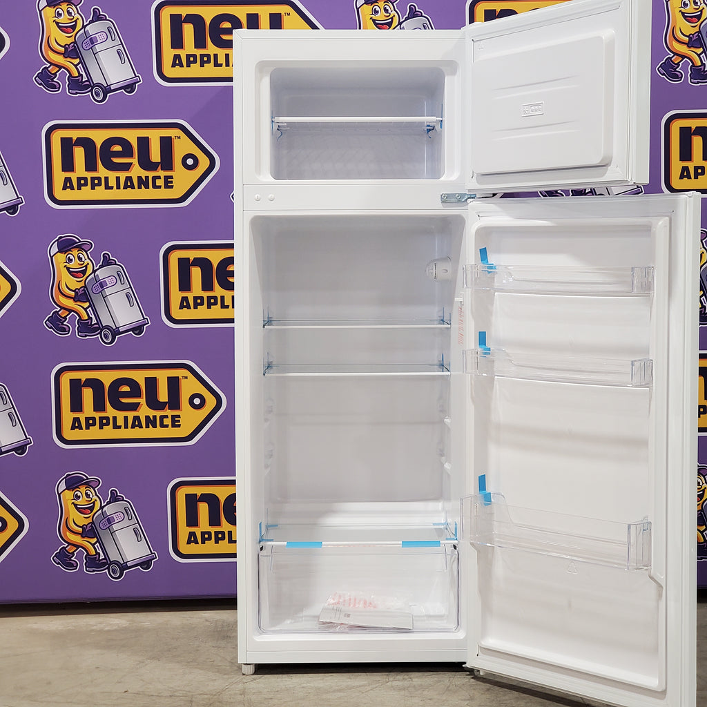 Pictures of Magic Chef 7.4 cu. ft. 2-Door Compact Fridge MCDR740WE - Scratch & Dent (Minor) - Neu Appliance Outlet - Discount Appliance Outlet in Austin, Tx