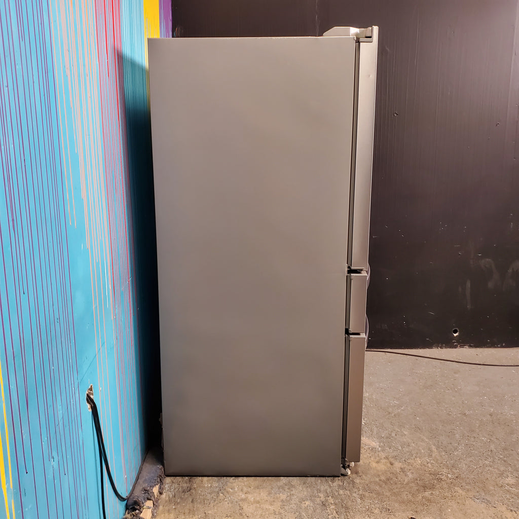 Pictures of Stainless Steel ENERGY STAR Whirlpool 26.2 cu. ft. 4 Door Refrigerator French Door with In Door Ice and Water Dispenser - Scratch & Dent - Minor - Neu Appliance Outlet - Discount Appliance Outlet in Austin, Tx