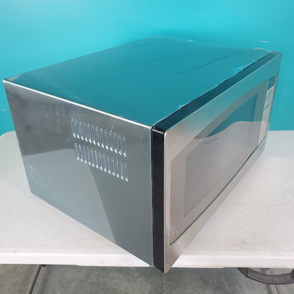 Pictures of Stainless Steel GE. 2.2 cu. ft. Countertop Microwave Oven with Inverter Defrost Technology - Open Box - Neu Appliance Outlet - Discount Appliance Outlet in Austin, Tx