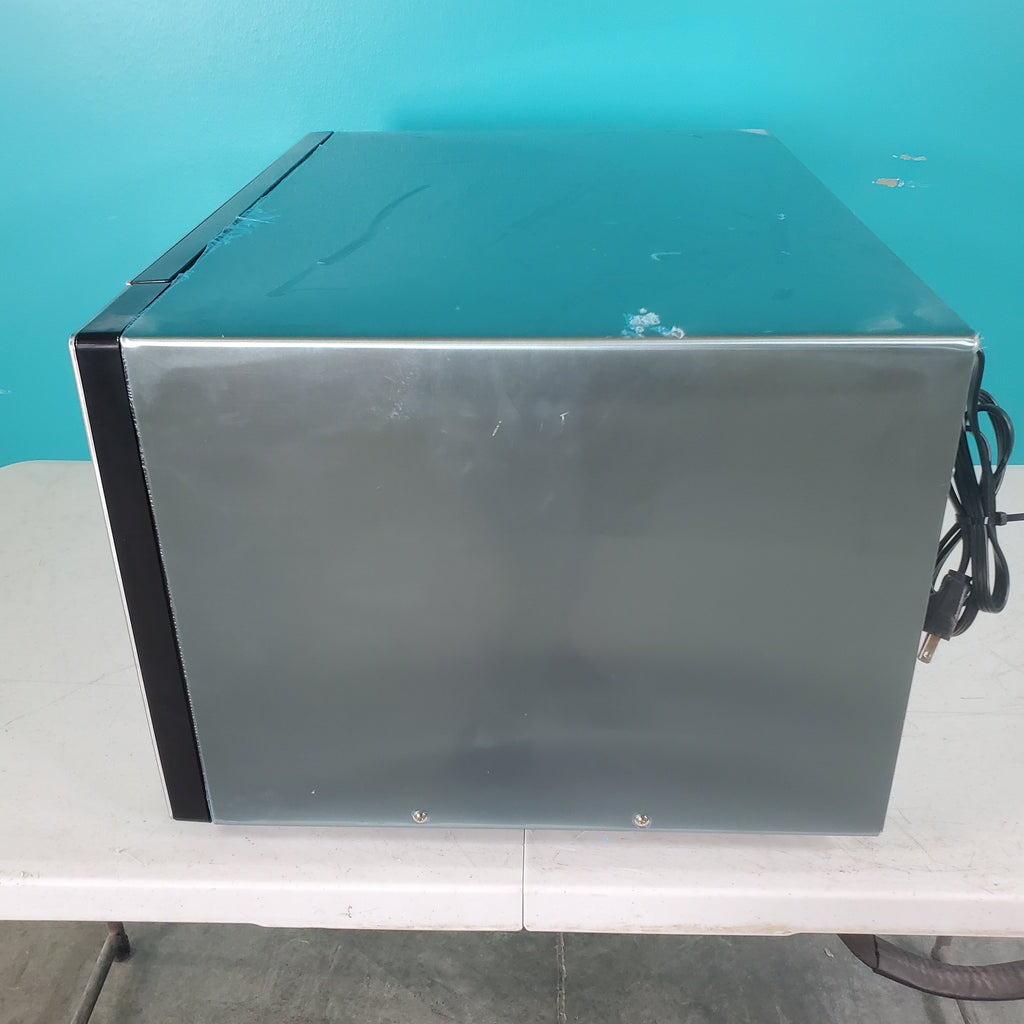 Pictures of Stainless Steel GE. 2.2 cu. ft. Countertop Microwave Oven with Inverter Defrost Technology - Open Box - Neu Appliance Outlet - Discount Appliance Outlet in Austin, Tx