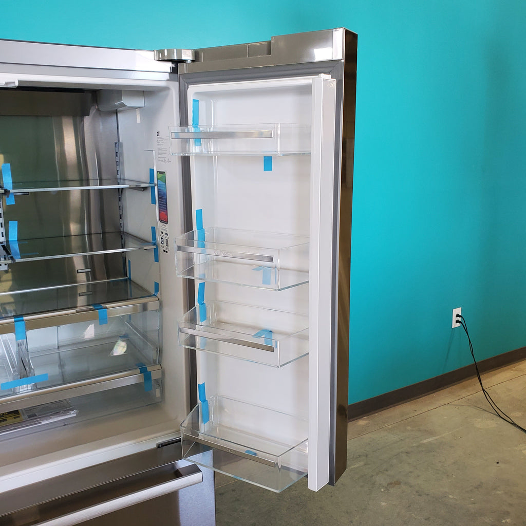 Pictures of Stainless Steel Counter Depth Bosch 500 Series 21.6 cu. ft. 3 Door French Door Refrigerator with Exterior Water and Ice - Scratch & Dent - Minor - Neu Appliance Outlet - Discount Appliance Outlet in Austin, Tx