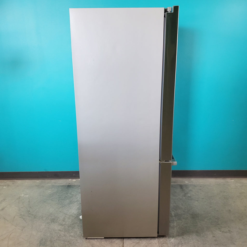 Pictures of Stainless Steel Counter Depth Bosch 500 Series 21.6 cu. ft. 3 Door French Door Refrigerator with Exterior Water and Ice - Scratch & Dent - Minor - Neu Appliance Outlet - Discount Appliance Outlet in Austin, Tx
