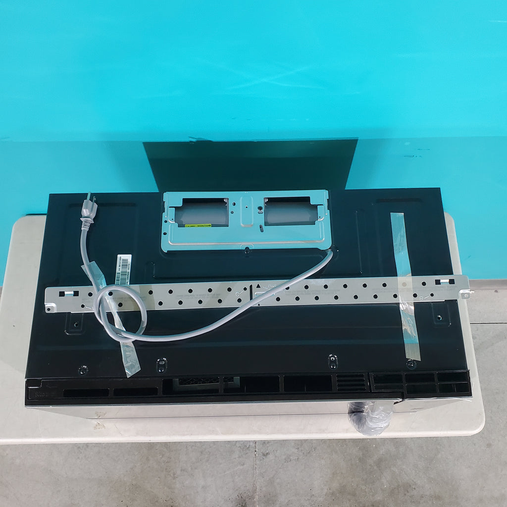 Pictures of PrintProof Stainless Steel LG 1.8 cu. ft. Over The Range Microwave with Scan-to-Cook - Scratch & Dent - Minor - Neu Appliance Outlet - Discount Appliance Outlet in Austin, Tx