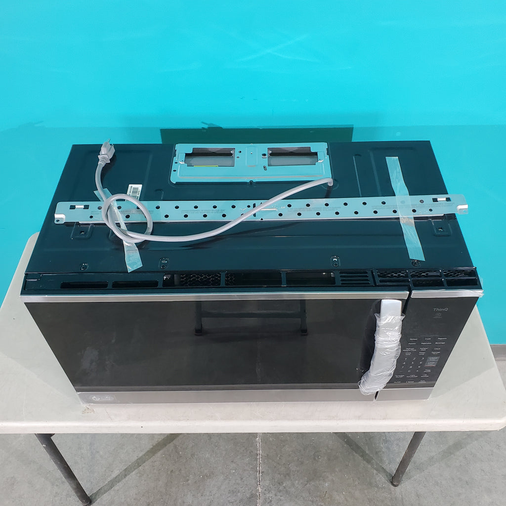 Pictures of PrintProof Stainless Steel LG 1.8 cu. ft. Over The Range Microwave with Scan-to-Cook - Scratch & Dent - Minor - Neu Appliance Outlet - Discount Appliance Outlet in Austin, Tx