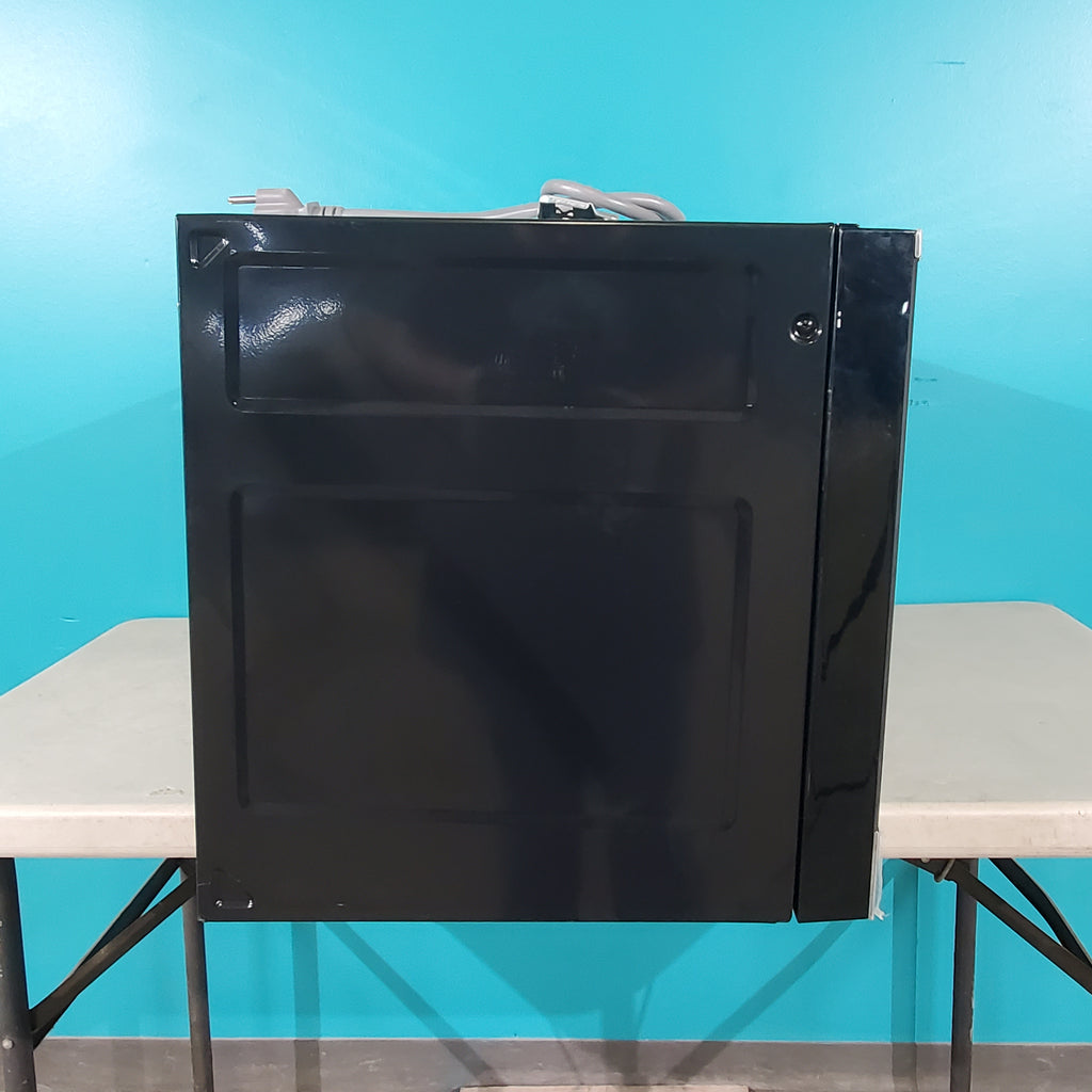 Pictures of PrintProof Stainless Steel LG 1.8 cu. ft. Over The Range Microwave with Scan-to-Cook - Scratch & Dent - Minor - Neu Appliance Outlet - Discount Appliance Outlet in Austin, Tx