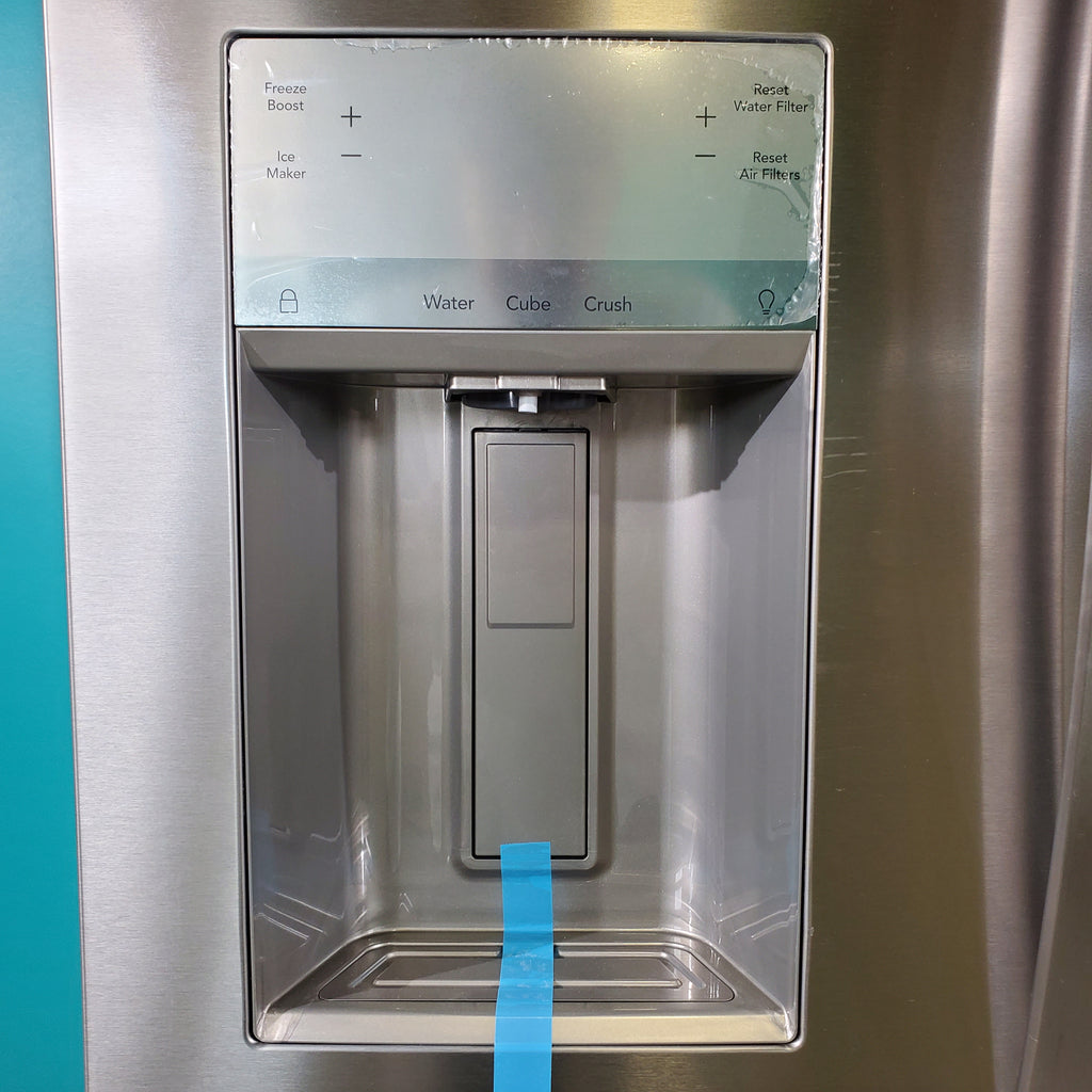 Pictures of Stainless Steel ENERGY STAR Frigidaire 27.8 cu. ft. 3 Door French Door Refrigerator with Exterior Water and Ice Dispenser - Scratch & Dent - Minor - Neu Appliance Outlet - Discount Appliance Outlet in Austin, Tx