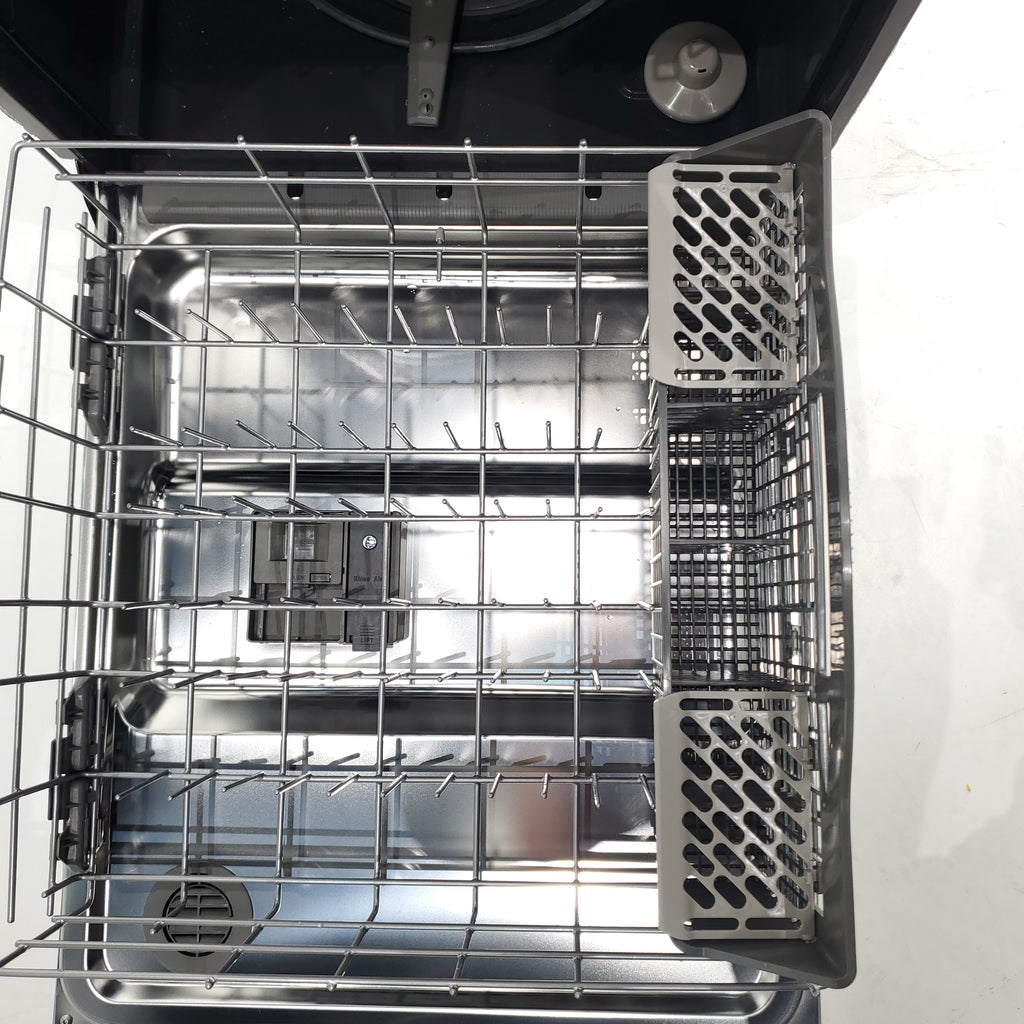 Pictures of 24 in. Fingerprint Resistant Stainless Steel Whirlpool Built In Dishwasher with 55 dBA - Scratch & Dent - Moderate - Neu Appliance Outlet - Discount Appliance Outlet in Austin, Tx