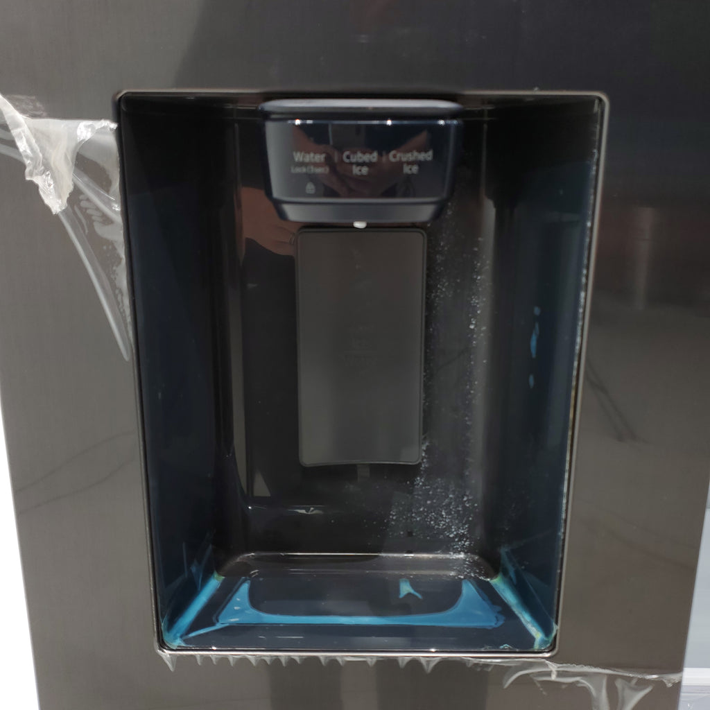 Pictures of Fingerprint Resistant Black Stainless Steel ENERGY STAR Samsung 27.4 cu. ft. Side by Side Refrigerator with Exterior Water and Ice Dispenser - Scratch & Dent - Moderate - Neu Appliance Outlet - Discount Appliance Outlet in Austin, Tx