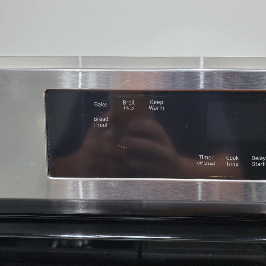 Pictures of Stainless Steel Samsung 6.0 cu. ft. 5 Burner Freestanding Gas Range with Integrated Griddle - Scratch & Dent - Major - Neu Appliance Outlet - Discount Appliance Outlet in Austin, Tx