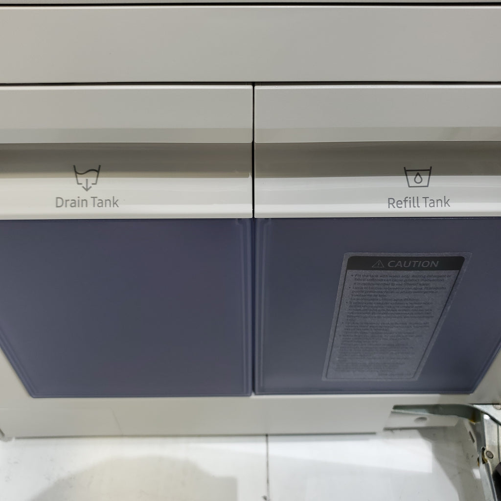 Pictures of 20.88 in. Dark Black Samsung AirDresser Upright Steamer with Air Hangers DF60R8200DG - Scratch & Dent - Minor - Neu Appliance Outlet - Discount Appliance Outlet in Austin, Tx