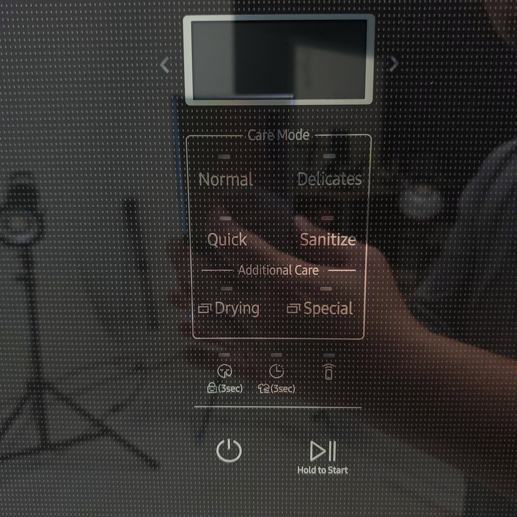 Pictures of 20.88 in. Dark Black Samsung AirDresser Upright Steamer with Air Hangers DF60R8200DG - Scratch & Dent - Minor - Neu Appliance Outlet - Discount Appliance Outlet in Austin, Tx