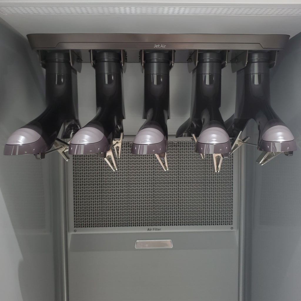 Pictures of Crystal Mirror Finish Samsung Bespoke AirDresser with Steam Refresh - Scratch & Dent - Major - Neu Appliance Outlet - Discount Appliance Outlet in Austin, Tx