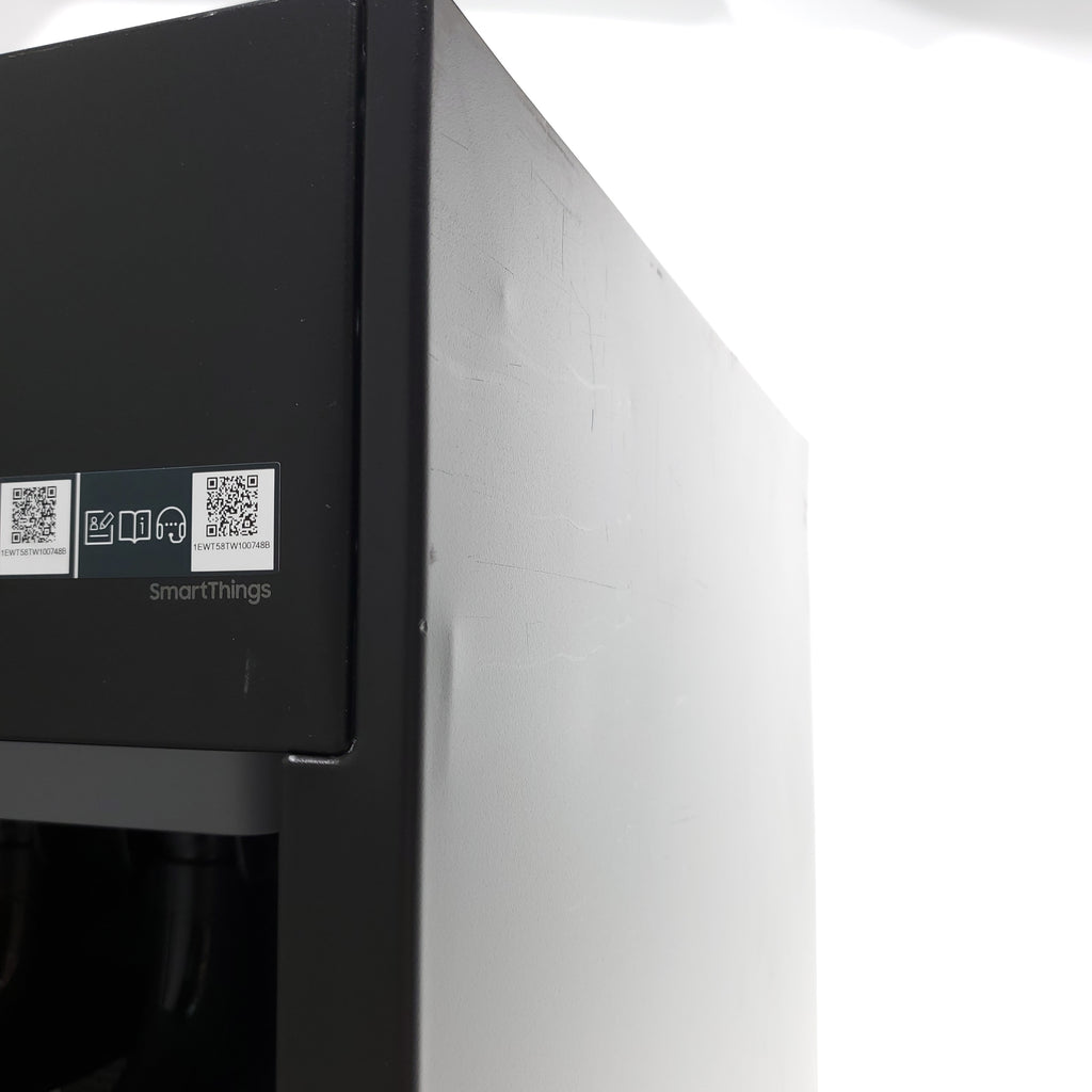 Pictures of Crystal Mirror Finish Samsung Bespoke AirDresser with Steam Refresh - Scratch & Dent - Major - Neu Appliance Outlet - Discount Appliance Outlet in Austin, Tx