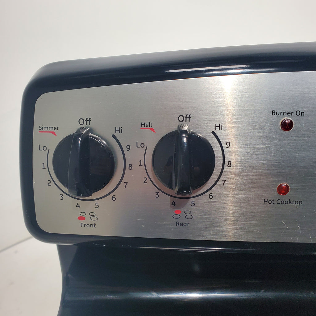 Pictures of Stainless Steel GE 5.3 cu. ft. 4 Heating Element Freestanding Range with Ceramic Glass Cooktop - Certified Refurbished - Neu Appliance Outlet - Discount Appliance Outlet in Austin, Tx