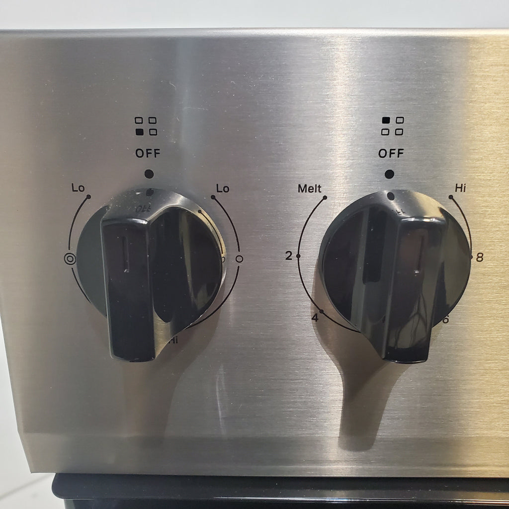 Pictures of Stainless Steel Whirlpool 5.3 cu. ft. 5 Heating Element Freestanding Electric Range with FlexHeat Dual Radiant Elements - Certified Refurbished - Neu Appliance Outlet - Discount Appliance Outlet in Austin, Tx