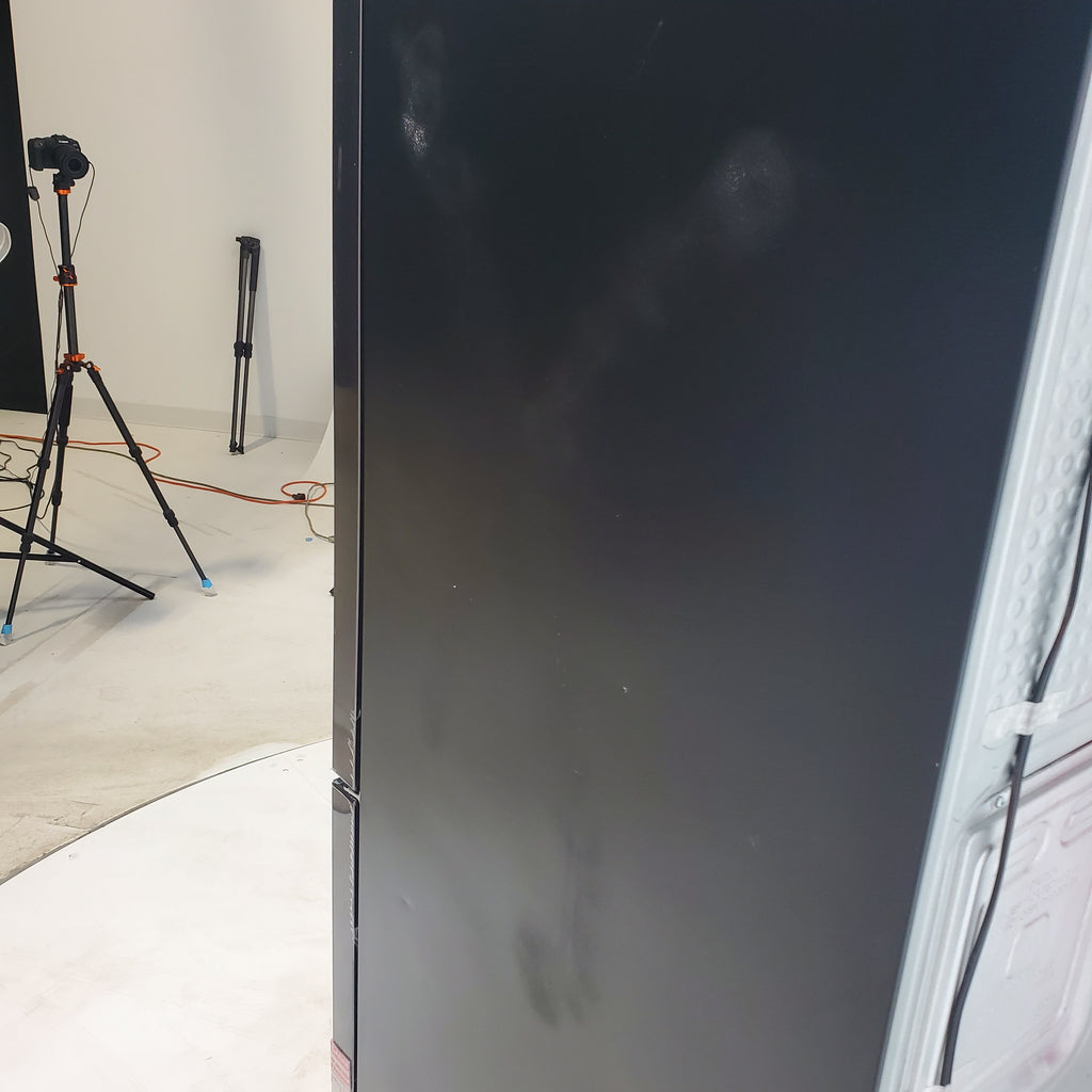 Pictures of Fingerprint Resistant Black Stainless Steel ENERGY STAR Samsung 28.2 cu. ft. Capacity 3 Door French Door Refrigerator with Internal Ice Maker - Scratch & Dent - Major - Neu Appliance Outlet - Discount Appliance Outlet in Austin, Tx