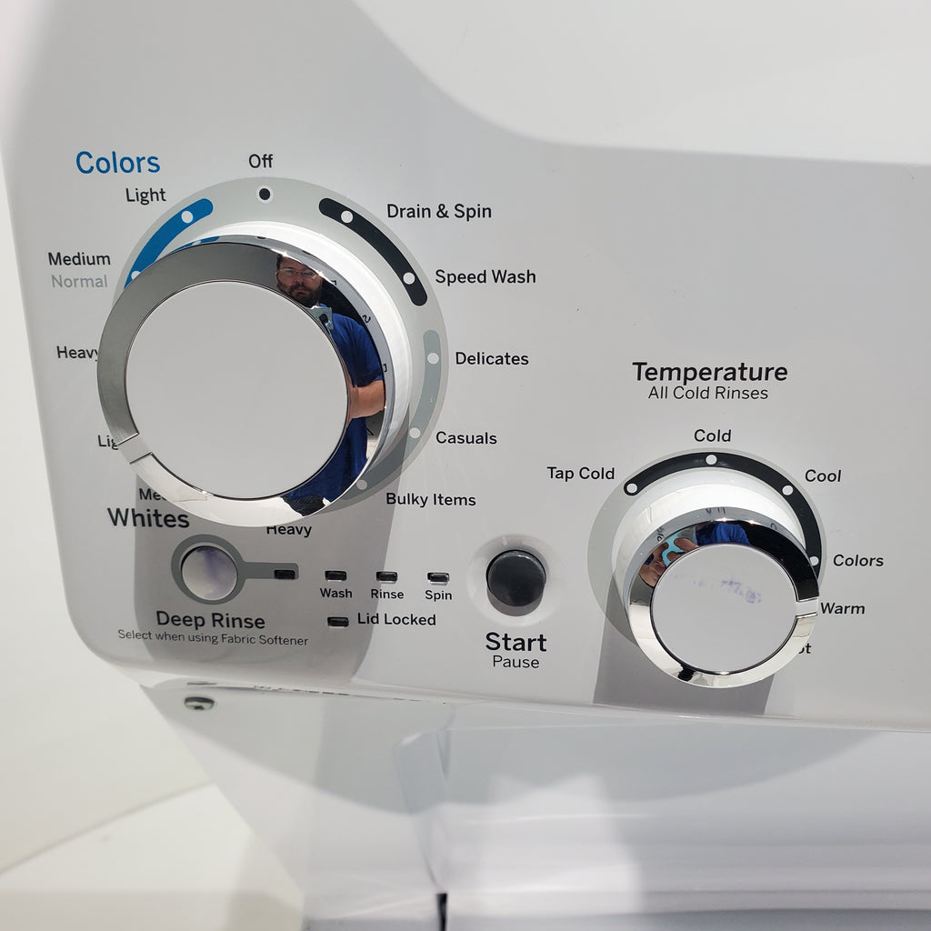 Pictures of ENERGY STAR GE 3.9 cu. ft. Laundry Center Washer with Infusor Wash Mechanism and 5.9 cu. ft. Electric Dryer with 3-Way Venting - Scratch & Dent - Major - Neu Appliance Outlet - Discount Appliance Outlet in Austin, Tx