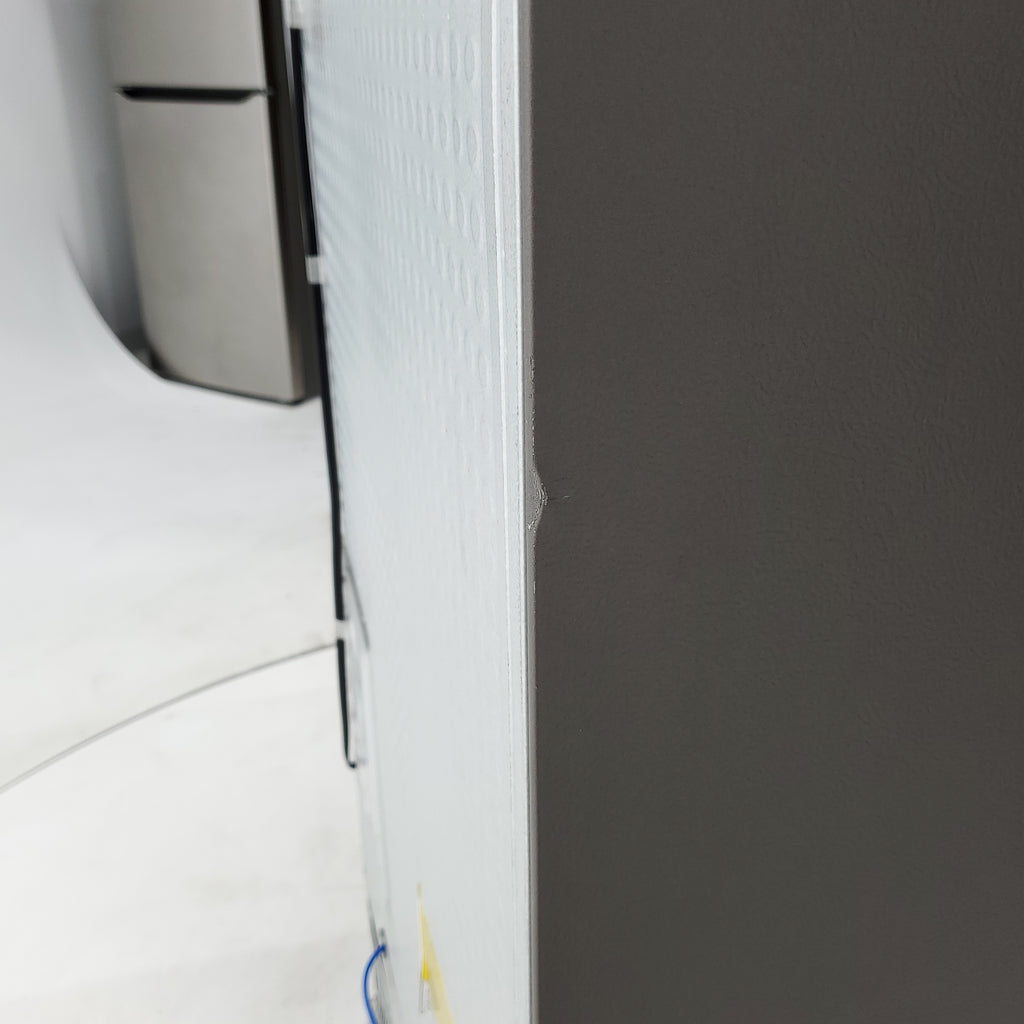 Pictures of Fingerprint Resistant Stainless Steel ENERGY STAR Samsung 27.4 cu. ft. Side by Side Refrigerator with Exterior Water and Ice Dispenser - Scratch & Dent - Moderate - Neu Appliance Outlet - Discount Appliance Outlet in Austin, Tx