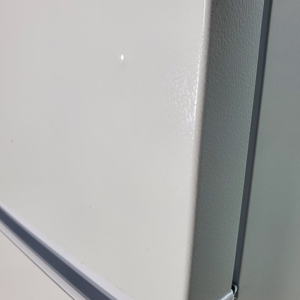 Pictures of White ENERGY STAR Midea 18.1 cu. ft. Top Freezer Refrigerator with Reversible Door - Scratch & Dent - Minor - Neu Appliance Outlet - Discount Appliance Outlet in Austin, Tx
