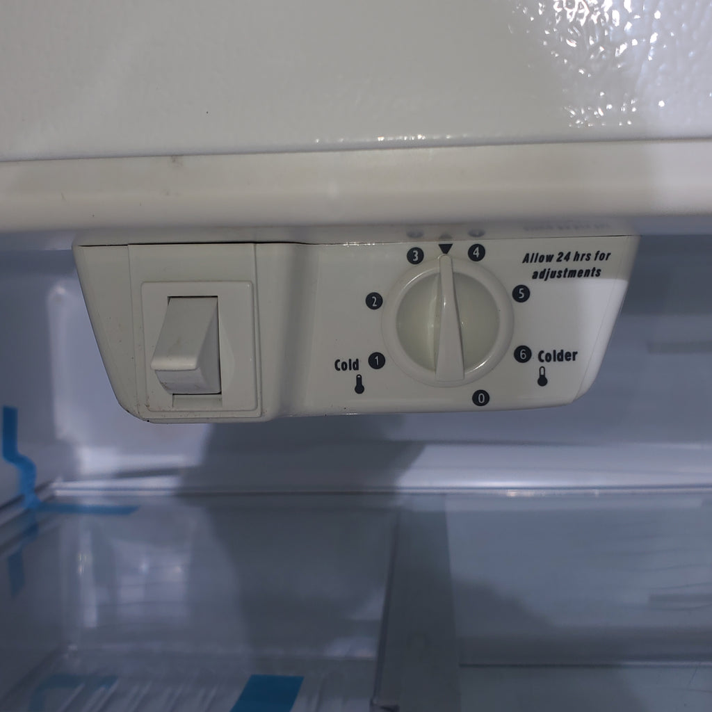 Pictures of 30" Wide Kenmore 18 cu ft White Top and Bottom Refrigerator with Adjustable  Glass Shelving - Certified Refurbished - Neu Appliance Outlet - Discount Appliance Outlet in Austin, Tx