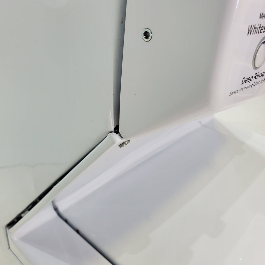 Pictures of ENERGY STAR GE 3.9 cu. ft. Laundry Center Washer with Infusor Wash Mechanism and 5.9 cu. ft. Electric Dryer with 3-Way Venting - Scratch & Dent - Major - Neu Appliance Outlet - Discount Appliance Outlet in Austin, Tx