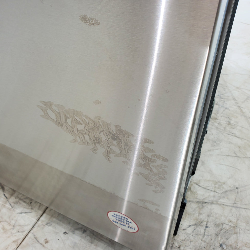 Pictures of Standard 24 in Width Stainless Steel ENERGY STAR Whirlpool Built In Dishwasher with 1-Hour Wash Cycle - Scratch & Dent - Moderate - Neu Appliance Outlet - Discount Appliance Outlet in Austin, Tx