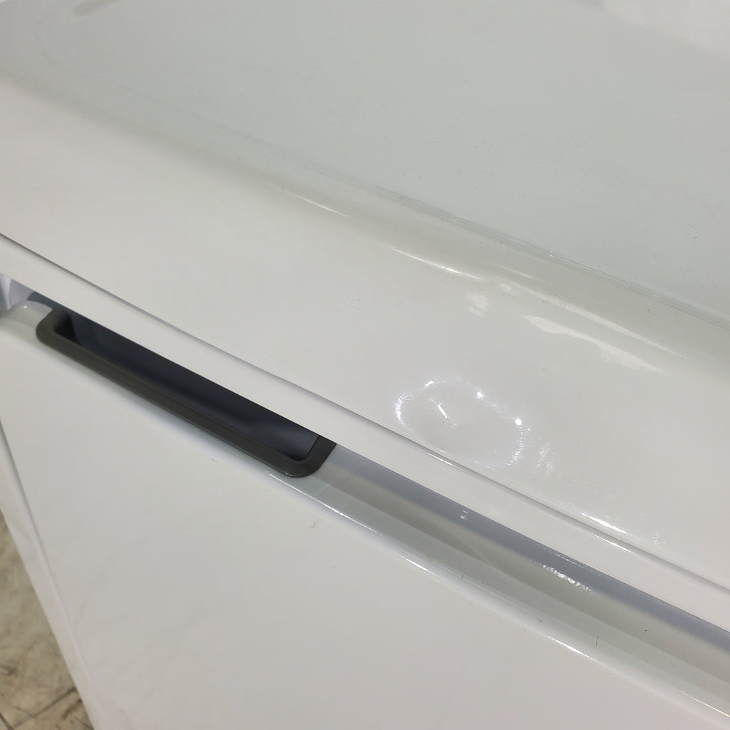 Pictures of HE GE 7.2 cu. ft. Electric Dryer with HE Sensor Dry - Scratch & Dent - Minor - Neu Appliance Outlet - Discount Appliance Outlet in Austin, Tx