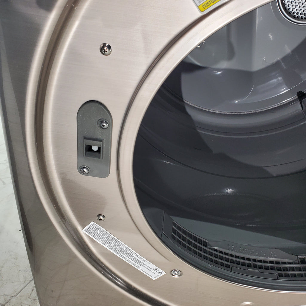 Pictures of Champagne Samsung 7.5 cu. ft. Front Load Steam Gas Dryer with Wi-Fi Connectivity- Scratch & Dent - Minor - Neu Appliance Outlet - Discount Appliance Outlet in Austin, Tx