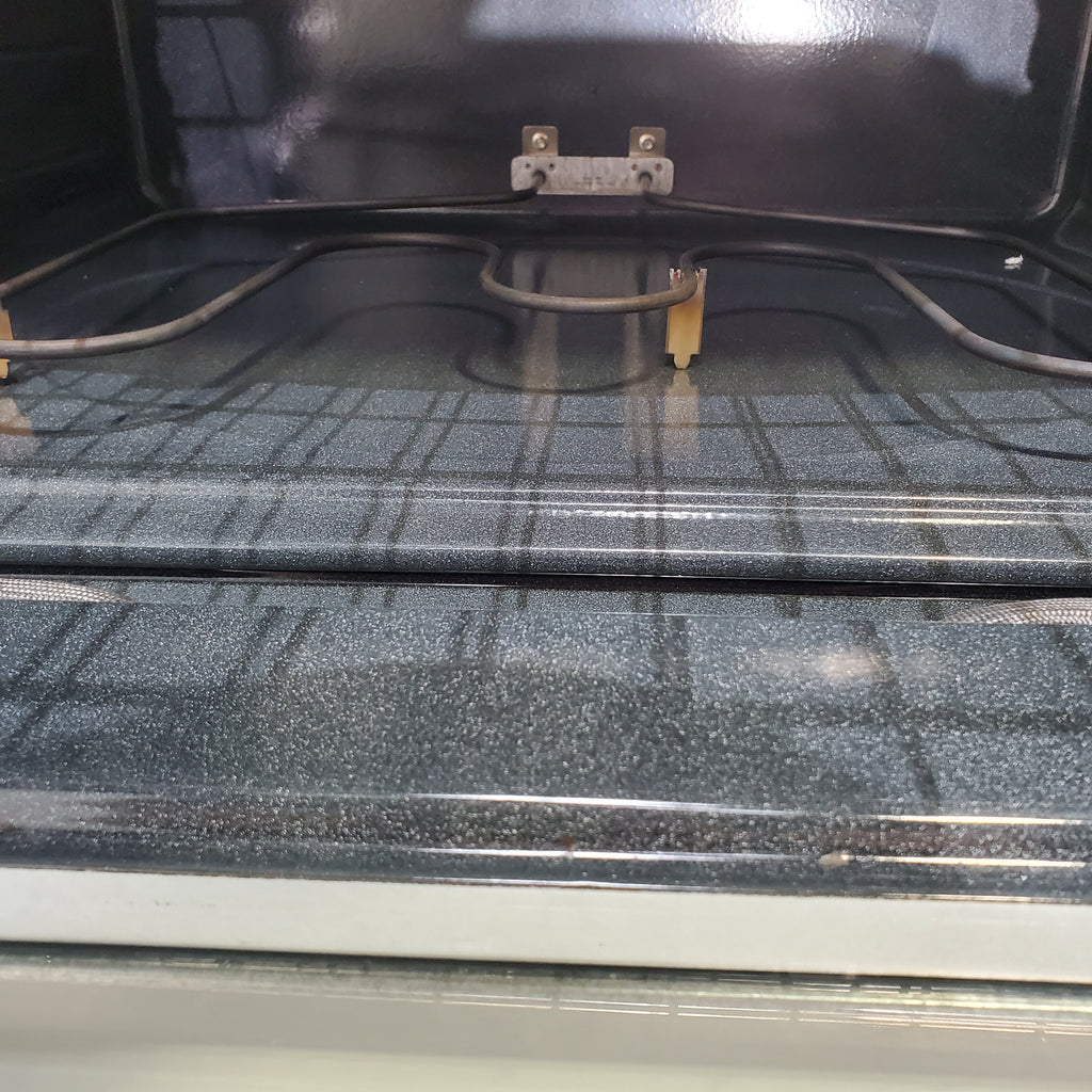 Pictures of White GE 5.3 cu. ft. Freestanding 4 Element Electric Range with Dual Element Baking and Self-Cleaning Oven- Certified Refurbished - Neu Appliance Outlet - Discount Appliance Outlet in Austin, Tx