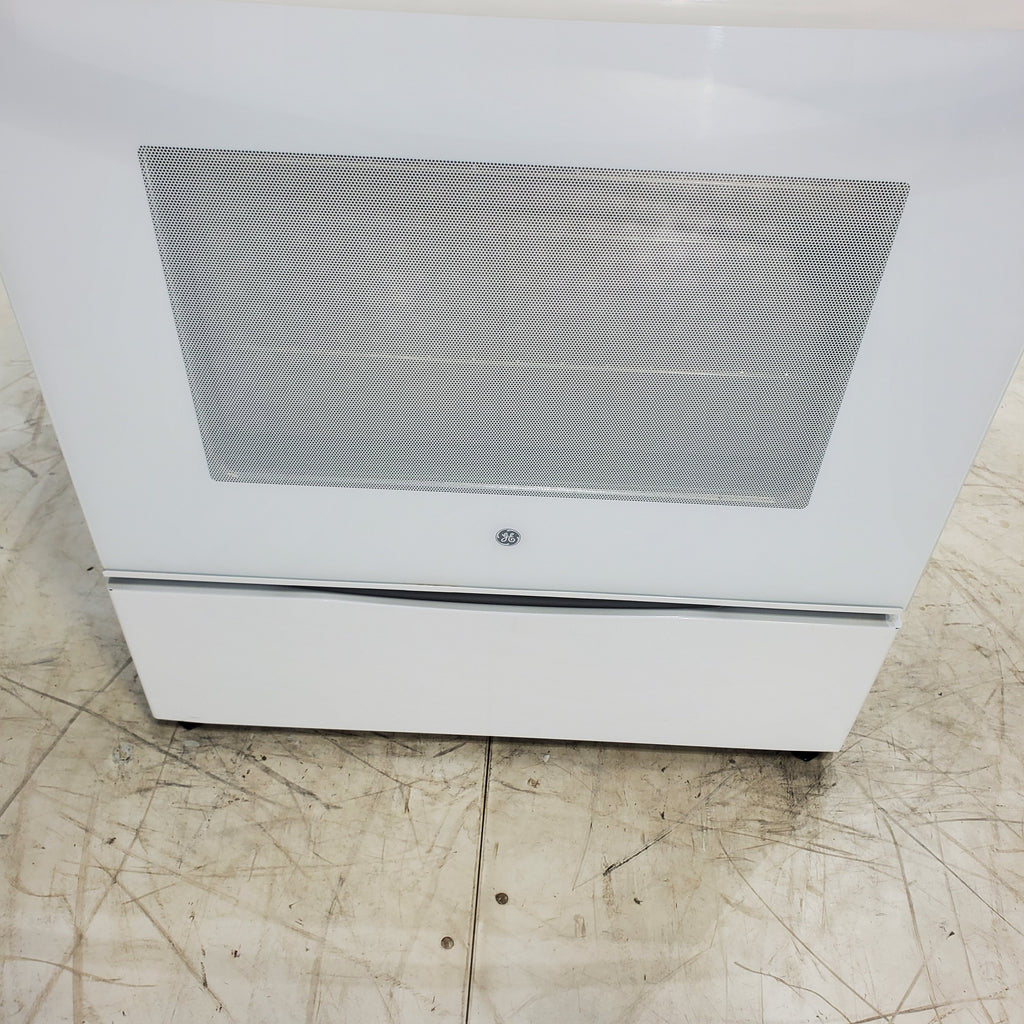 Pictures of White GE 5.3 cu. ft. Freestanding 4 Element Electric Range with Dual Element Baking and Self-Cleaning Oven- Certified Refurbished - Neu Appliance Outlet - Discount Appliance Outlet in Austin, Tx