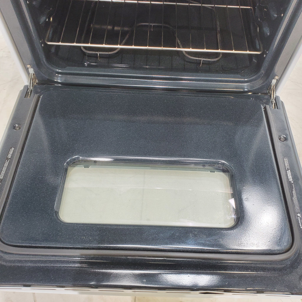 Pictures of White GE 5.0 cu. ft. Freestanding 4 Heating Element Electric Range with Dual Element Bake - Certified Refurbished - Neu Appliance Outlet - Discount Appliance Outlet in Austin, Tx