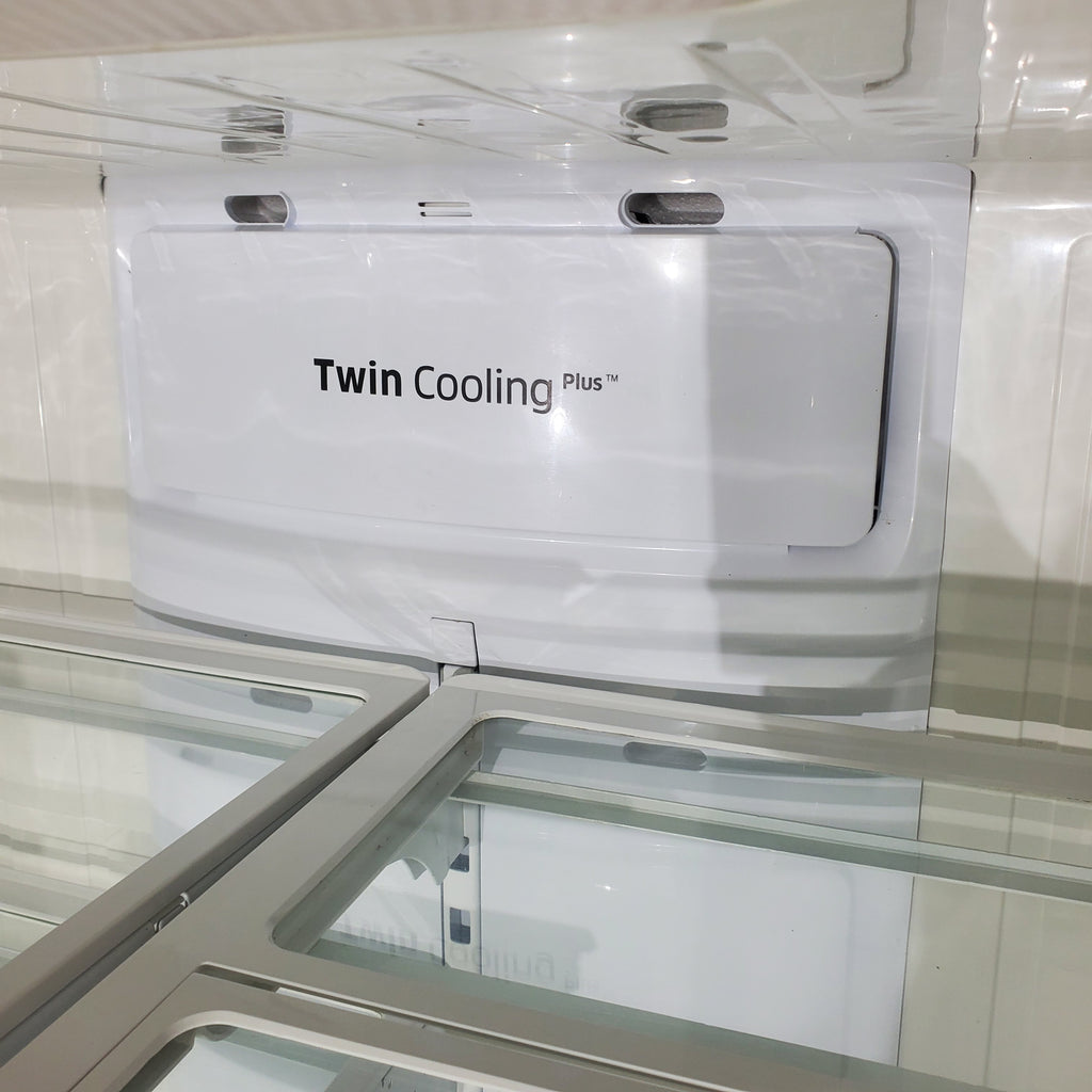 Pictures of White ENERGY STAR Samsung 25.5 cu. ft. 3 Door French Door Refrigerator with Twin Cooling Plus - Certified Refurbished - Neu Appliance Outlet - Discount Appliance Outlet in Austin, Tx