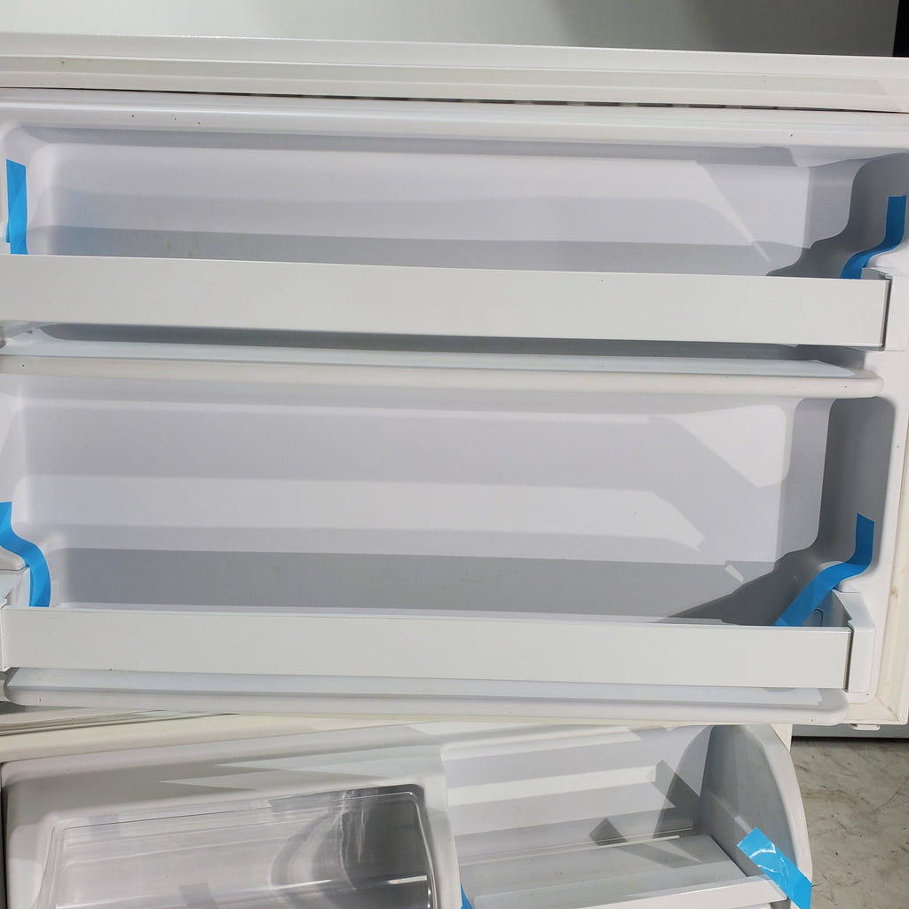 Pictures of White Kenmore 21 cu ft Top Freezer Refrigerator with Adjustable Shelving - Certified Refurbished - Neu Appliance Outlet - Discount Appliance Outlet in Austin, Tx