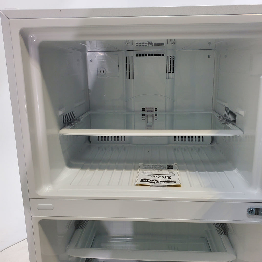 Pictures of 30" Wide Smooth White ENERGY STAR LG 20.2 cu. ft. Top Freezer Refrigerator with Reversible Doors - Scratch & Dent - Major - Neu Appliance Outlet - Discount Appliance Outlet in Austin, Tx