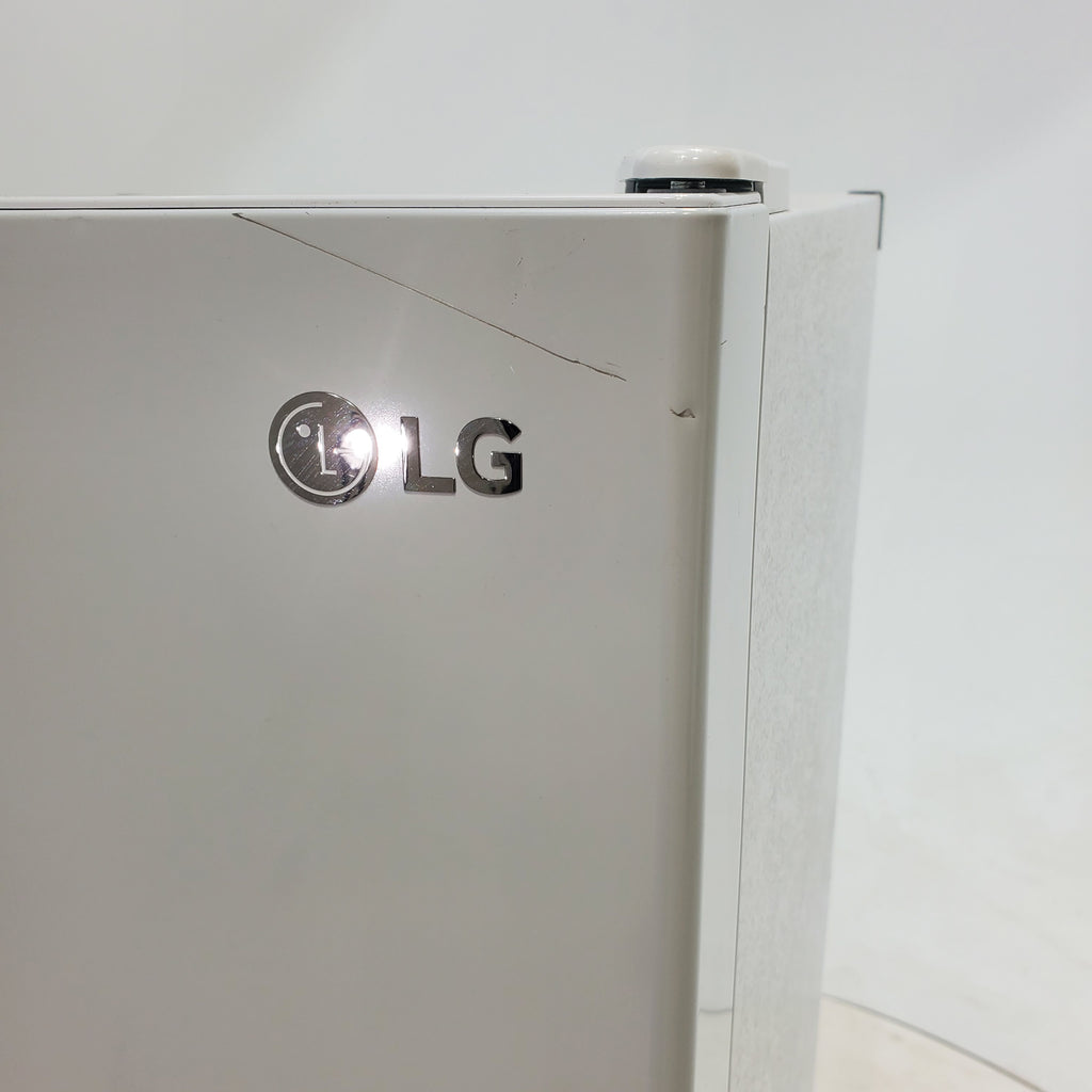 Pictures of 30" Wide Smooth White ENERGY STAR LG 20.2 cu. ft. Top Freezer Refrigerator with Reversible Doors - Scratch & Dent - Major - Neu Appliance Outlet - Discount Appliance Outlet in Austin, Tx