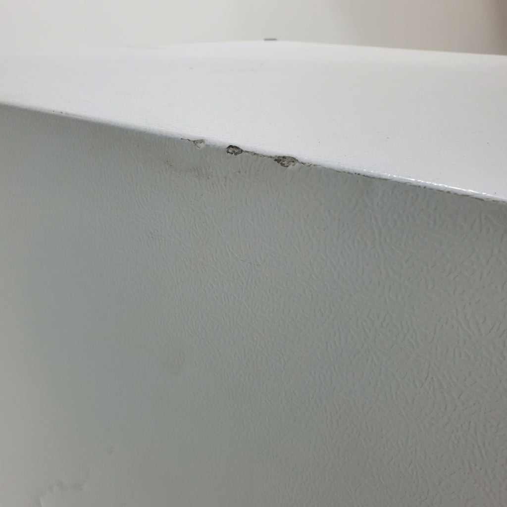 Pictures of 30" Wide Smooth White ENERGY STAR LG 20.2 cu. ft. Top Freezer Refrigerator with Reversible Doors - Scratch & Dent - Major - Neu Appliance Outlet - Discount Appliance Outlet in Austin, Tx