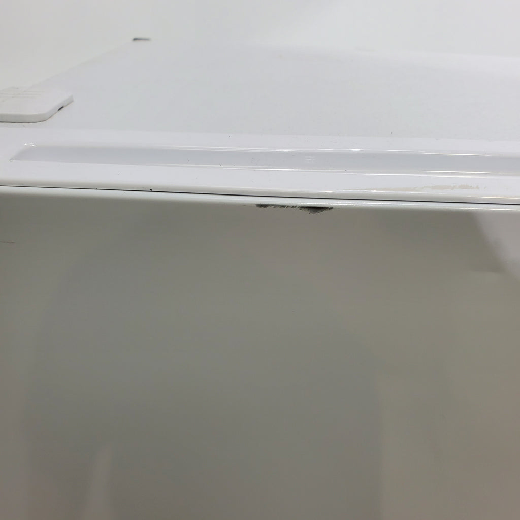 Pictures of 30" Wide Smooth White ENERGY STAR LG 20.2 cu. ft. Top Freezer Refrigerator with Reversible Doors - Scratch & Dent - Major - Neu Appliance Outlet - Discount Appliance Outlet in Austin, Tx