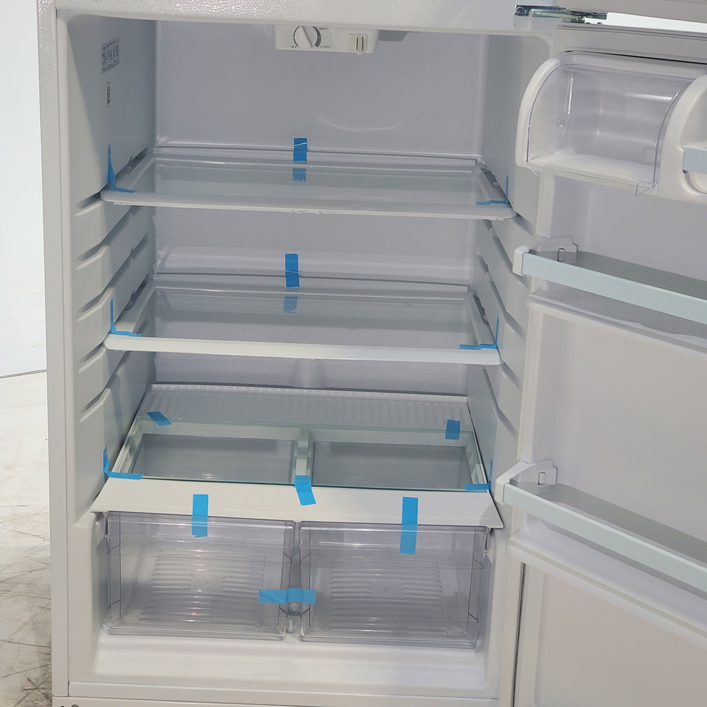 Pictures of 28" Wide White Whirlpool 14.3 cu. ft. Top Freezer Refrigerator with Reversible Doors - Scratch & Dent - Minor - Neu Appliance Outlet - Discount Appliance Outlet in Austin, Tx